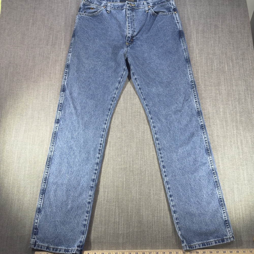Wrangler Jeans Mens 36x31 Blue Regular Fit Straight Denim Medium Wash A102